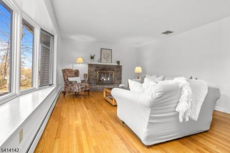 29 Leffler Hill Road Raritan NJ 08822