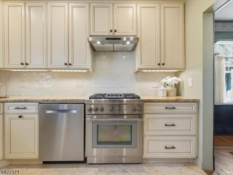14 Evergreen Avenue Bloomfield NJ 07003