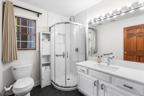 5 Cambridge Road Andover NJ 07848