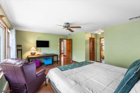 5 Cambridge Road Andover NJ 07848