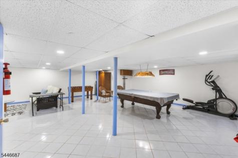 5 Cambridge Road Andover NJ 07848