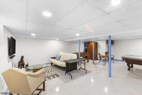 5 Cambridge Road Andover NJ 07848