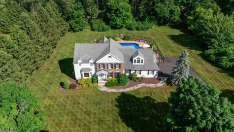 5 Cambridge Road Andover NJ 07848