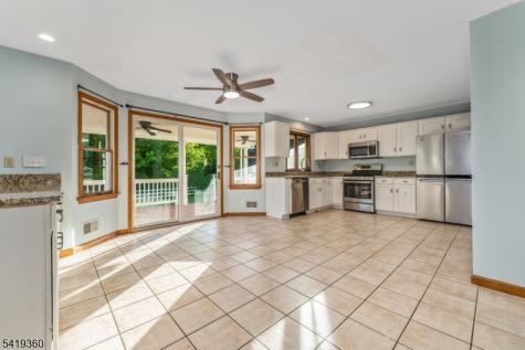 40 Thatcher Avenue Franklin NJ 08886