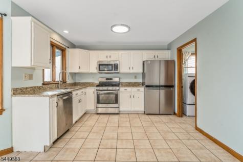 40 Thatcher Avenue Franklin NJ 08886