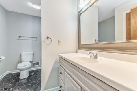 40 Thatcher Avenue Franklin NJ 08886