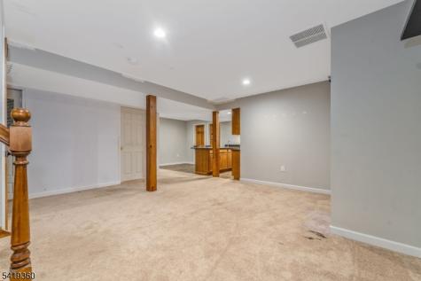 40 Thatcher Avenue Franklin NJ 08886