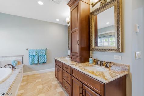 6 Sally Court Bridgewater NJ 08807