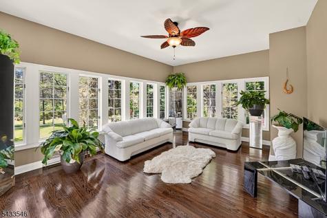 41 Sutton Farm Road Delaware NJ 08822