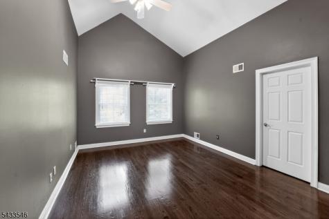 41 Sutton Farm Road Delaware NJ 08822
