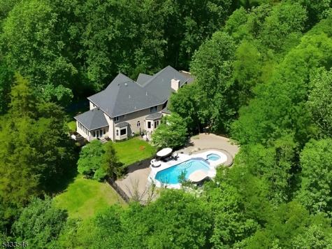 41 Sutton Farm Road Delaware NJ 08822