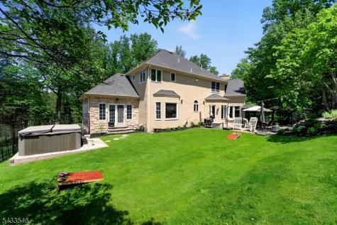 41 Sutton Farm Road Delaware NJ 08822