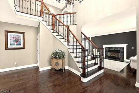 41 Sutton Farm Road Delaware NJ 08822