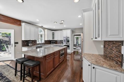 41 Sutton Farm Road Delaware NJ 08822