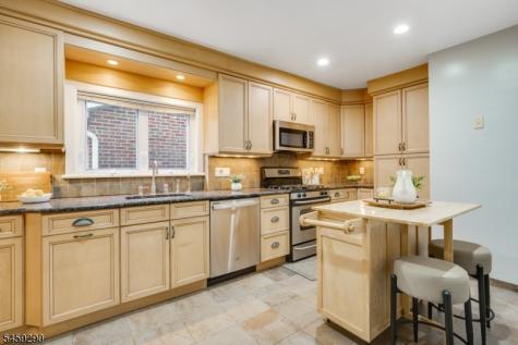 47 Fairmount Terrace West Orange NJ 07052