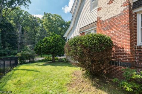 47 Fairmount Terrace West Orange NJ 07052