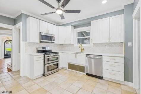 423 E Lincoln Avenue Roselle Park NJ 07204