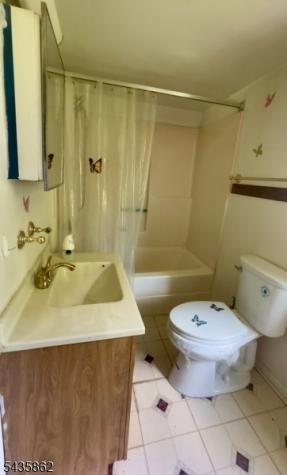 1004 Railroad Avenue Harmony NJ 08865