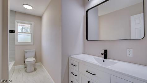 14 Surrey Road Franklin NJ 08873