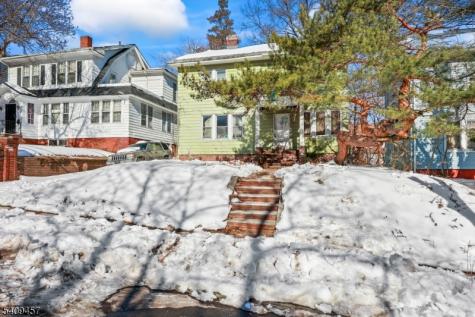 37 Custer Avenue Newark NJ 07112