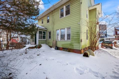 37 Custer Avenue Newark NJ 07112