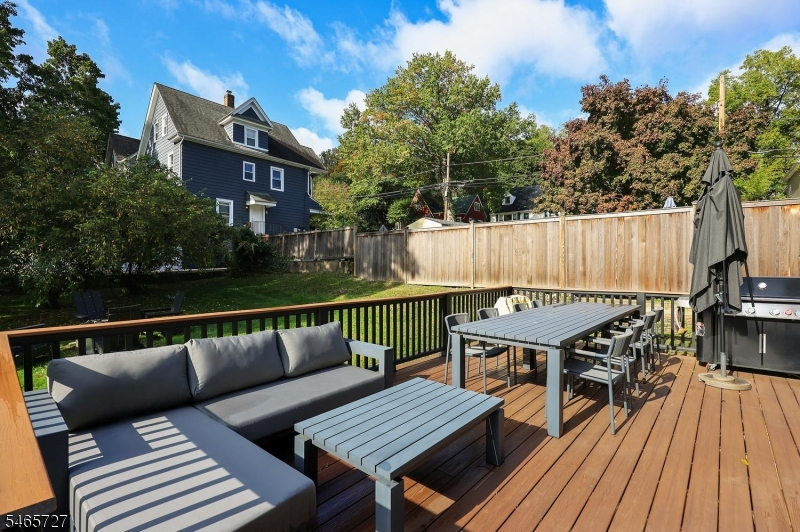 8 Locust Street Morris NJ 07960