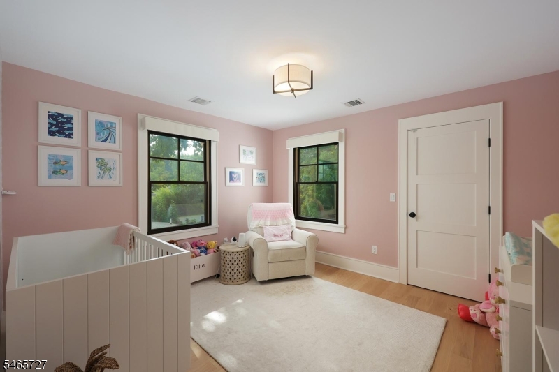 8 Locust Street Morris NJ 07960