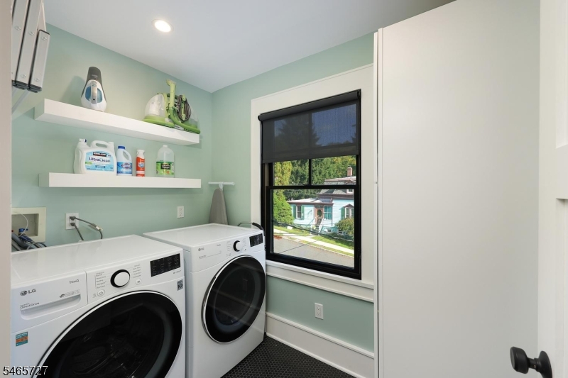 8 Locust Street Morris NJ 07960
