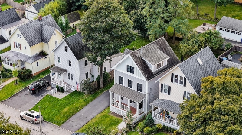 8 Locust Street Morris NJ 07960