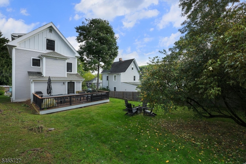 8 Locust Street Morris NJ 07960