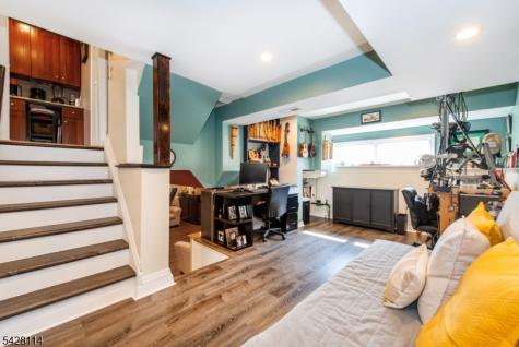 24 Lennon Place Clifton NJ 07013