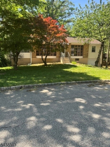54 Oak Crest Road West Orange NJ 07052