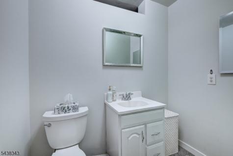 54 Oak Crest Road West Orange NJ 07052