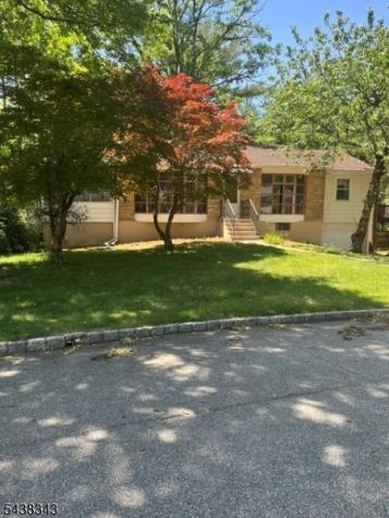 54 Oak Crest Road West Orange NJ 07052