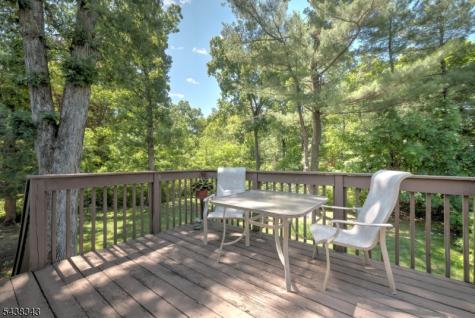 54 Oak Crest Road West Orange NJ 07052