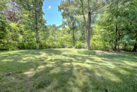 54 Oak Crest Road West Orange NJ 07052