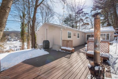 312 Cupsaw Drive Ringwood NJ 07456