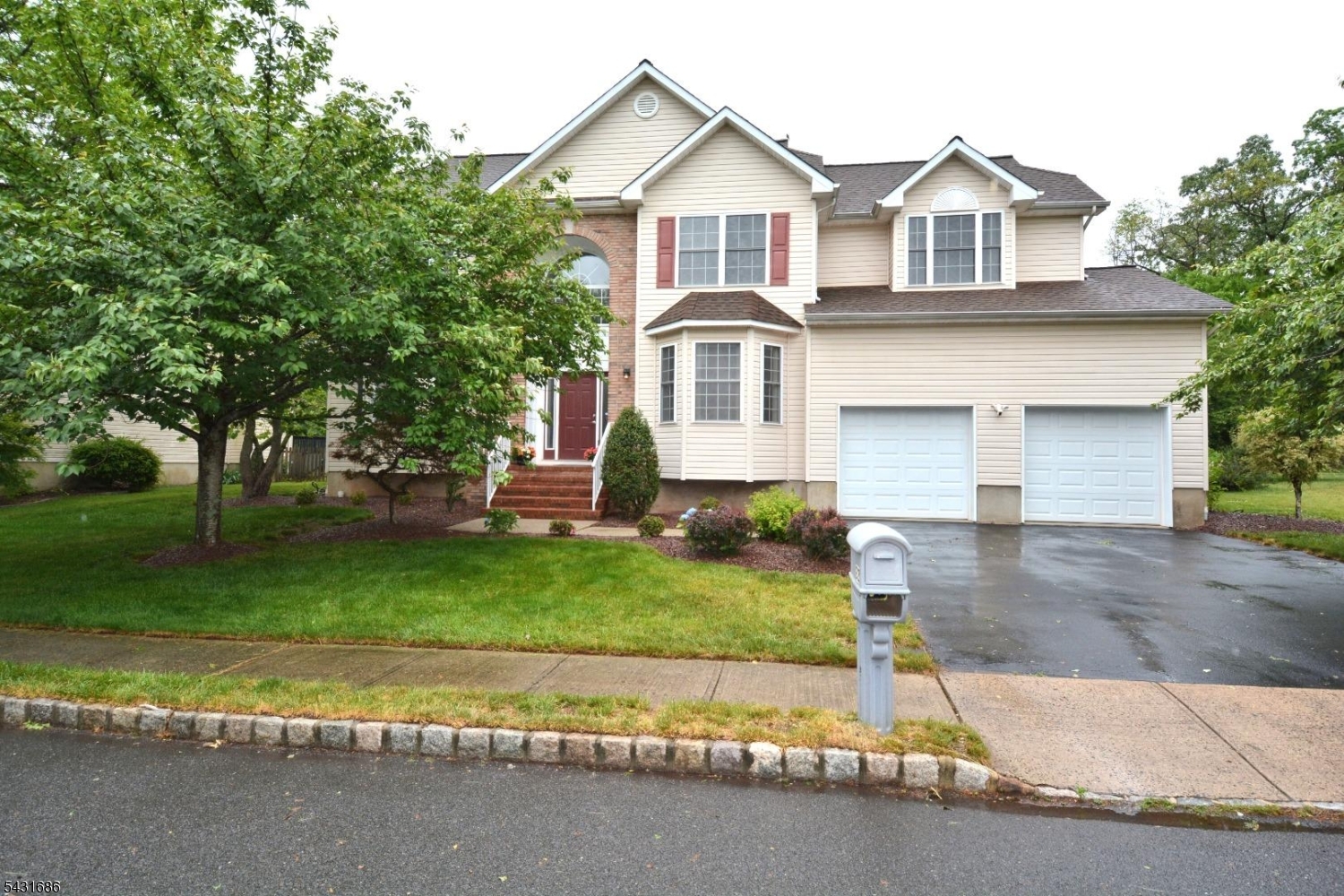 22 Muirhead Court Montgomery NJ 08502