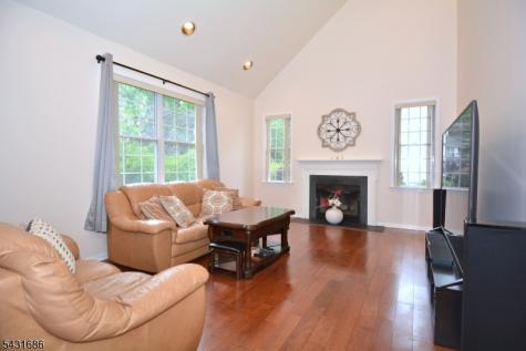 22 Muirhead Court Montgomery NJ 08502