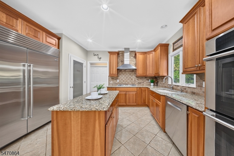 20 Mcpherson Drive Raritan NJ 08822
