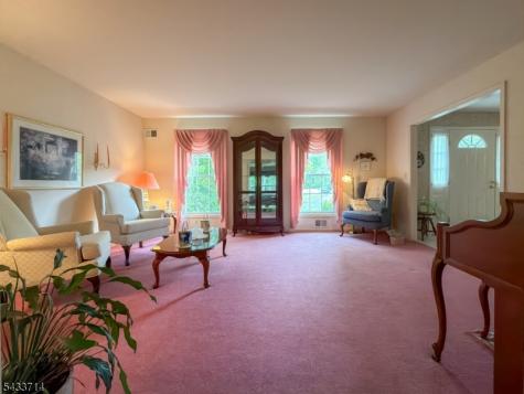 29 Lark Lane Jefferson NJ 07438