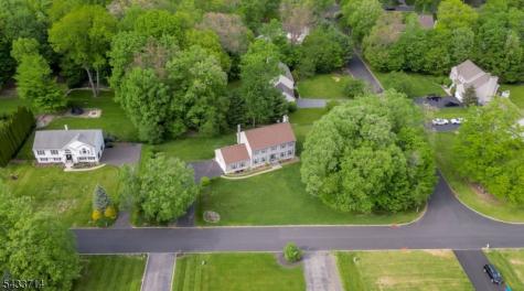 29 Lark Lane Jefferson NJ 07438