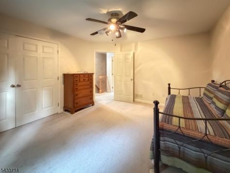 29 Lark Lane Jefferson NJ 07438