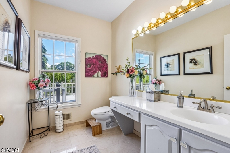 10 Heather Lane Randolph NJ 07869