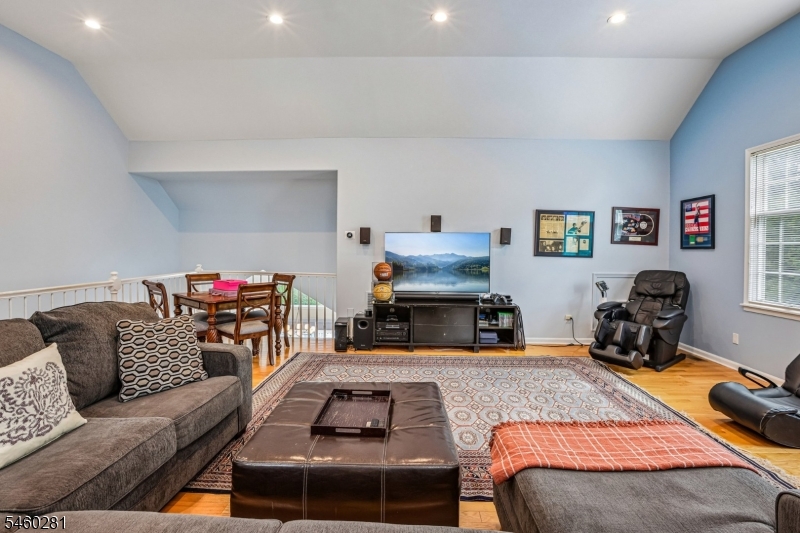 10 Heather Lane Randolph NJ 07869