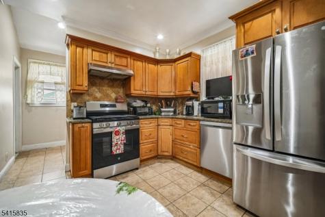 1611 Orchard Terrace Linden NJ 07036