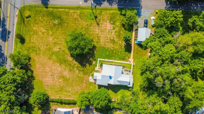 34 Leiv Eirikson Avenue Franklin NJ 08540