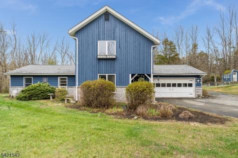 39 Edge Hill Road Blairstown NJ 07825