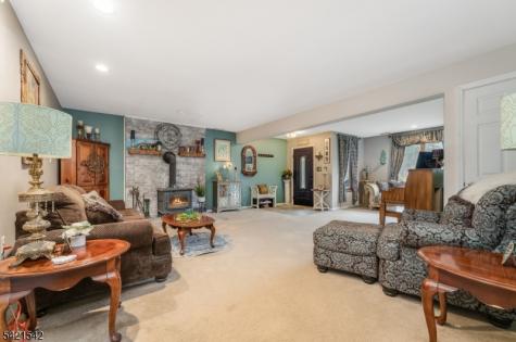 39 Edge Hill Road Blairstown NJ 07825
