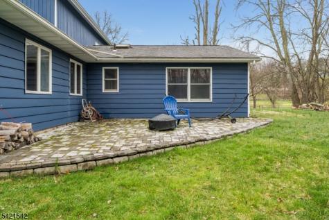 39 Edge Hill Road Blairstown NJ 07825
